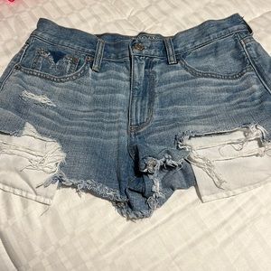 Vintage high rise ripped shorts